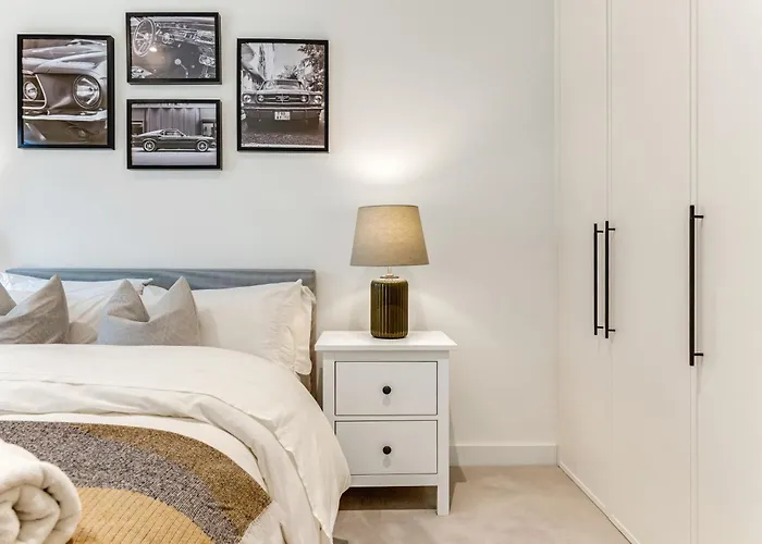 Khayat Homes - The Great Escape - 3 Bed Luxury Apt